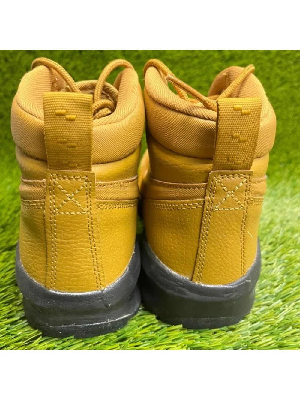 Nike please review